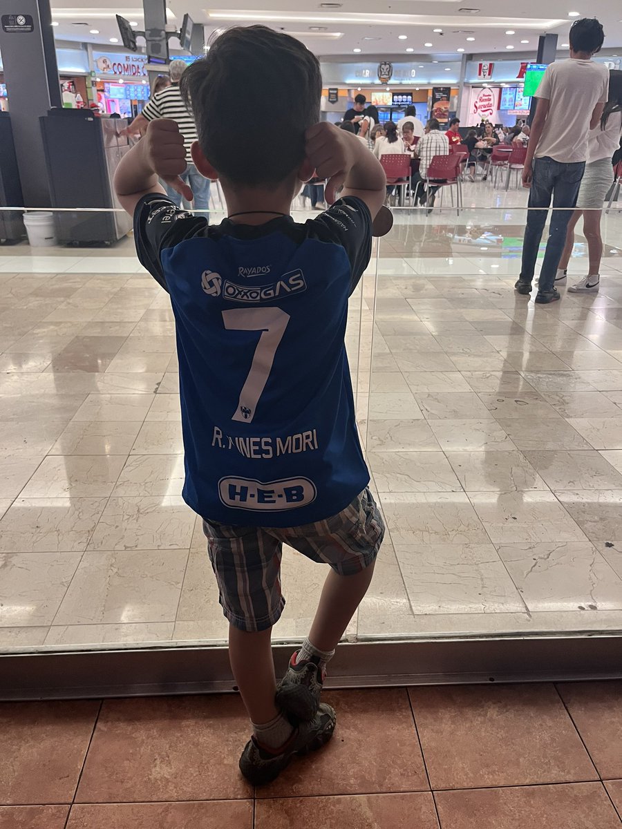 FabyCC12's tweet photo. @rogelio7funes agrega un fan más… #Rayados 

@Rayados @Roks_Castillo @cascarr1 https://t.co/d4VV8H6OZq