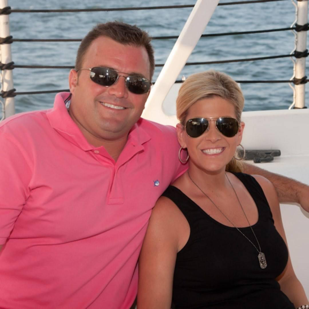 All smiles because it’s finally the WEEKEND! #Sailwildhearts