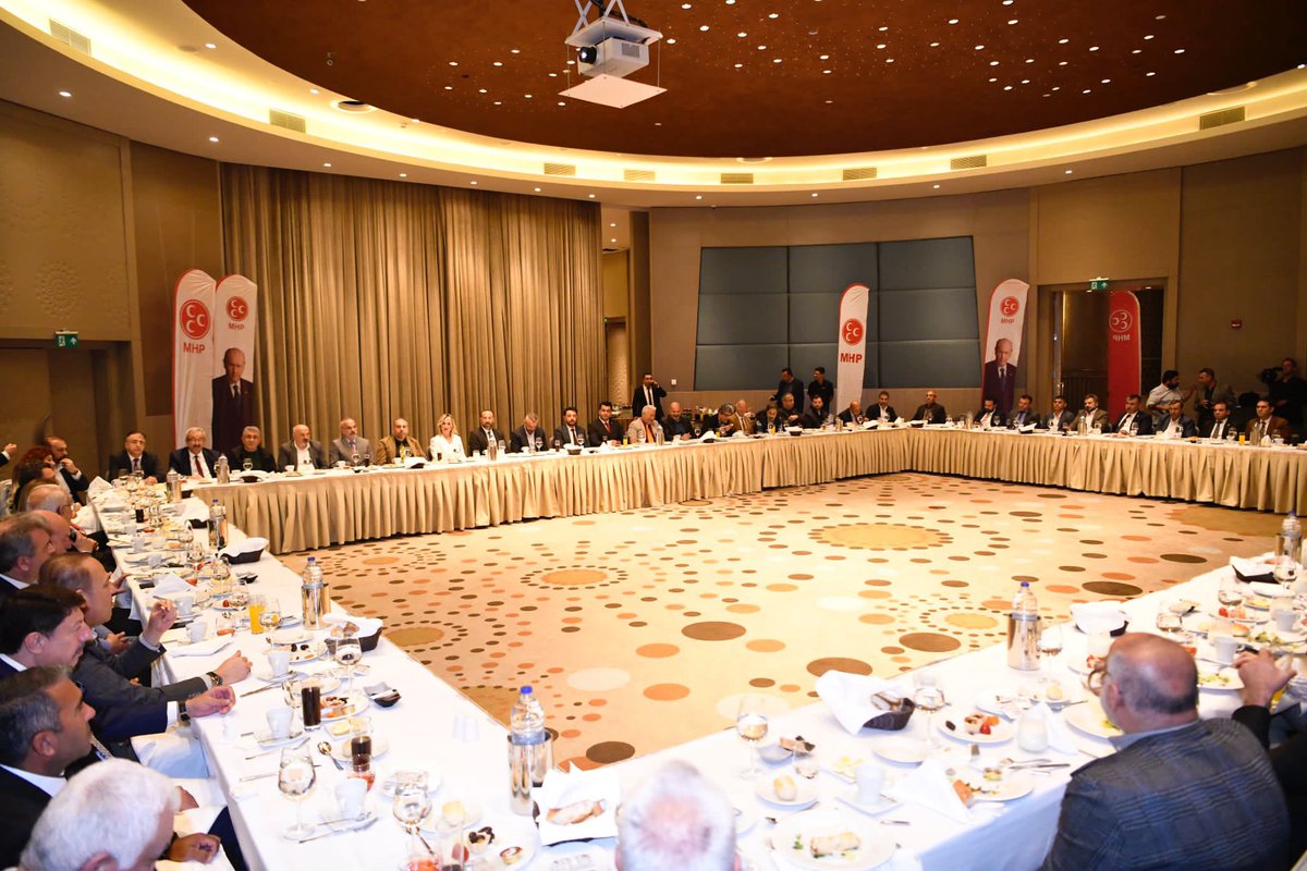 mhpadanasim's tweet photo. MHP Adana İl Başkanlığımızın düzenlediği 28. Dönem Adana Milletvekili Aday Tanıtım Toplantısında basınımızın kıymetli temsilcileri ile Milletvekili Adaylarımız bir araya geldi. https://t.co/Ep6Z9SLWqR