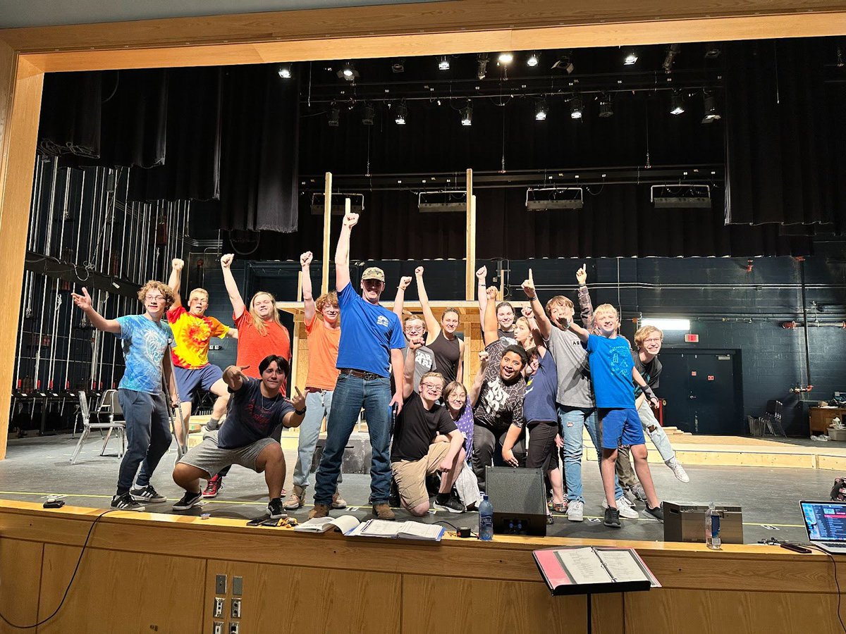Big Blue Drama Club tweet media