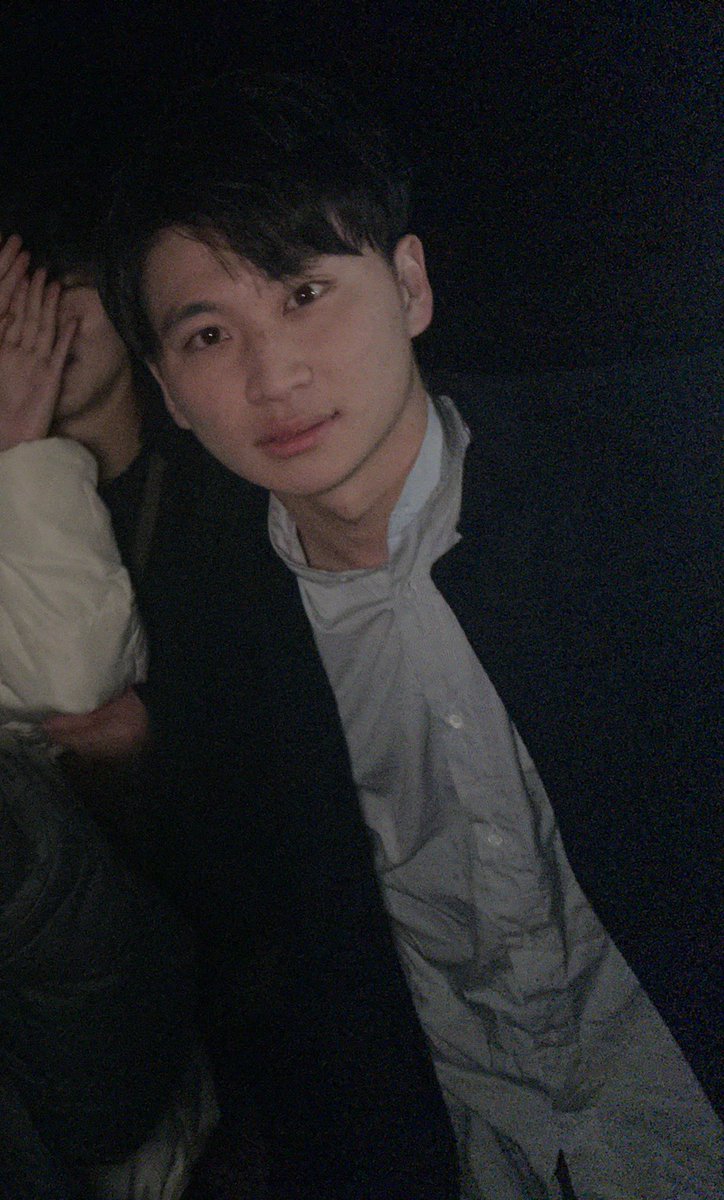 FC___LEO's tweet photo. F.C.LEOメンバー紹介【A国⠀りょうた】

開始すぐにバテるが、サッカー脳だけは最後まで冴えているThe陽キャ男。
コミュ力が高く、初めて会った人を連れて練習に参加することも…

単位への不安はありますが、彼のプレーに心配は無し🌟 頼みます、副キャプテン。 https://t.co/t71j5VqPWZ