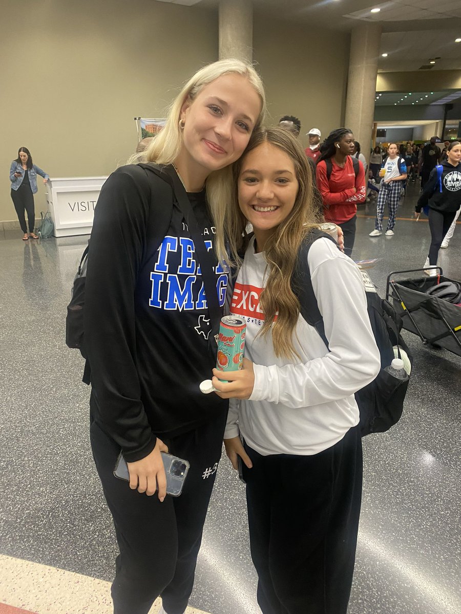 GuyerVolleyball's tweet photo. Guyer Volleyball reppin’ at the @LoneStarClassic !! Good luck gals! 🏆 https://t.co/KlxntDxOQV