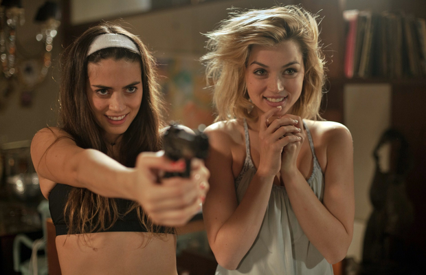 SemetraRhodes's tweet photo. Random Horror Movie

#NowWatching KNOCK KNOCK (2015)
[title randomly generated by the keyword: Psychopath]

#RandomHorrorMovie #EliRoth #FridayFrights https://t.co/iV1fALBrPs