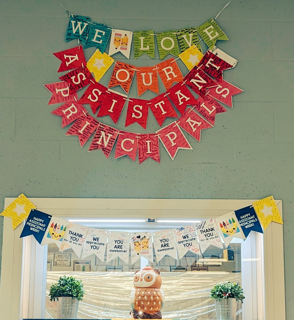 MertensAsh's tweet image. We love our APs @TeamDundalkES!!Thank you @MrAlexParadis &amp;amp; @Swindy1615 for being amazing! We appreciate your dedication &amp;amp; commitment to our school family &amp;amp; ALL you do!🙌❤️  #apweek23 @JenPilarski