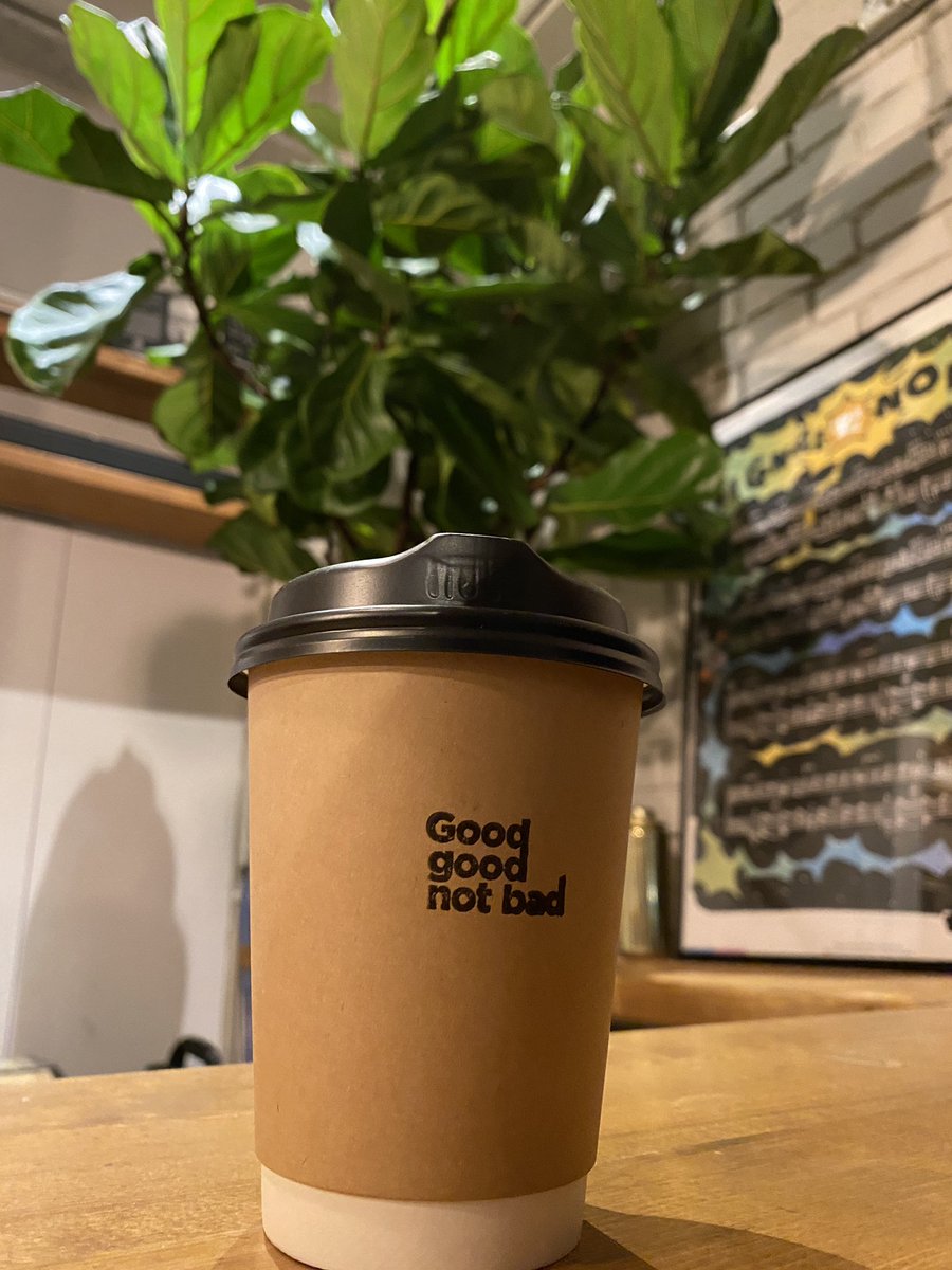 suzuki_onkyo's tweet image. 渋谷ハンズのすぐ目の前に奥渋コーヒー☕️の名店キャメルバックの鈴木さんがカフェをオープン。
出雲のお茶を使った抹茶ラテ、ほうじ茶ラテが絶品😋
#goodgoodnotbad #camelback