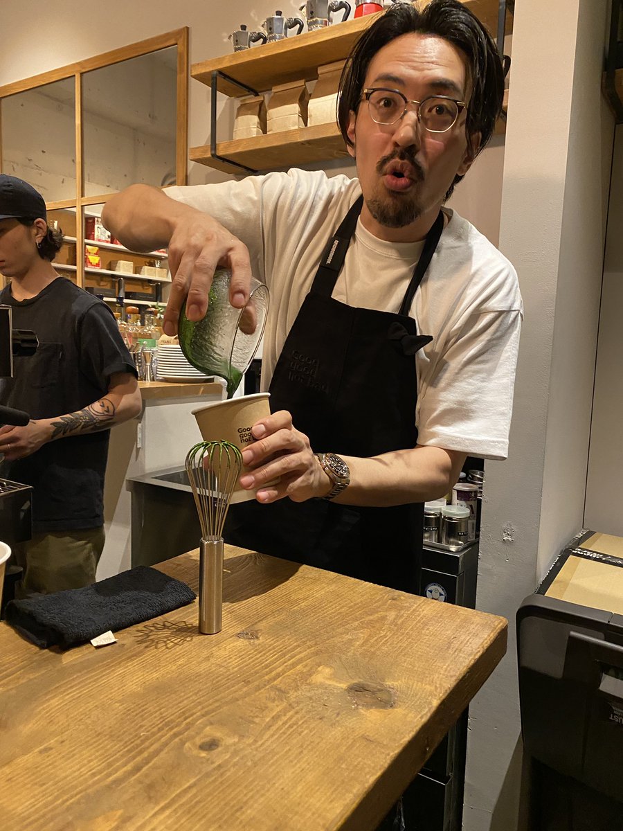 suzuki_onkyo's tweet image. 渋谷ハンズのすぐ目の前に奥渋コーヒー☕️の名店キャメルバックの鈴木さんがカフェをオープン。
出雲のお茶を使った抹茶ラテ、ほうじ茶ラテが絶品😋
#goodgoodnotbad #camelback