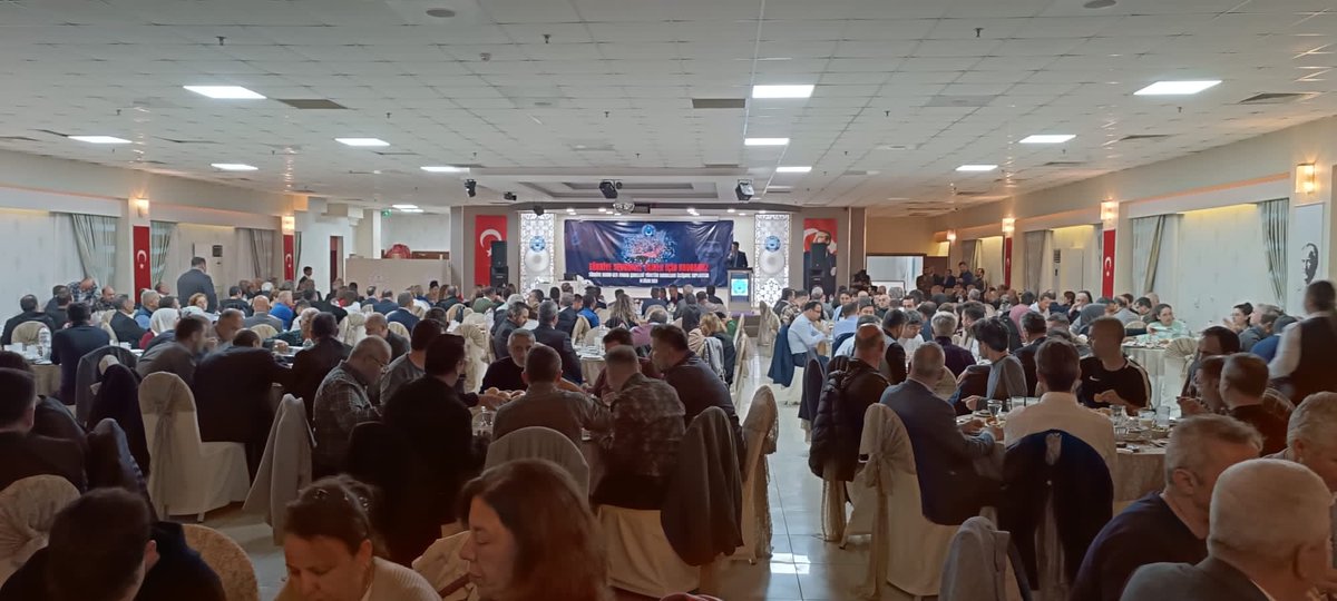 mhpadanasim's tweet photo. MHP İl Başkanımız Yusuf Kanlı, Milletvekillerimiz Muharrem Varlı, Ayşe Sibel Ersoy, MYK Üyemiz Uğur Öztürk,İl Divan Kurulumuz ve Milletvekili Adaylarımızla birlikte, milli sendikacılığın temsilcisi Türkiye Kamu-Sen İl Temsilciliği'nin düzenlediği istişare toplantısına katıldılar. https://t.co/tQStNtQSNc