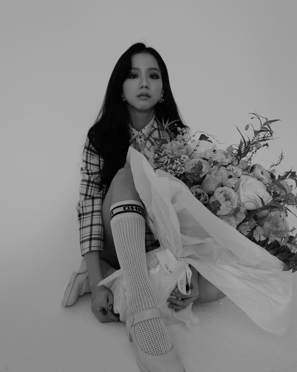 ㅤ
ㅤㅤㅤㅤㅤㅤㅤㅤㅤ𝒊 𝗁𝖺𝖽 𝖺 ゲ𝖼𝗂𝗀𝖺𝗋𝖾𝐭𝐭𝖾 ꭐ𝗂𝐭𝗁 
ㅤㅤㅤㅤㅤㅤㅤㅤㅤ♡ % 𝘆.𝗈𝗎𝗋 𝗇𝗎𝗆𝖻𝖾𝗋 𝗈𝗇 𝗶𝘁.
ㅤ