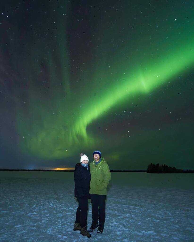 A dream come true✨ Witnessing the aurora with your person🥰 . . 📸 @xabby_ . . #explorefairbanks #alaska #fairbanksalaska #fairbanks #fairbanksak #arcticalaska #north #northpole #deltajunction #travel #northernlights #couplegoals #couplestravelgoals #… instagr.am/p/CrCKxFiPAUN/