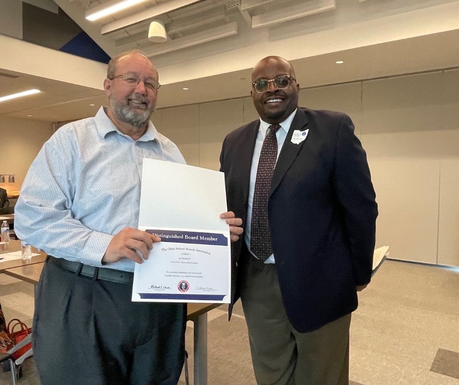 EFCTS's tweet photo. 🌟 EFCTS was honored by the @OHschoolboards for our exemplary work and student success with our Work-Based Learning program! BOE VP Leo Knoblauch (@WhitehallRAMS) &amp; BOE member Mary Pierce (ESC of Fairfield County) were both recognized for 10 years of service! #YourFutureOurFocus https://t.co/HKTkTfqw1a
