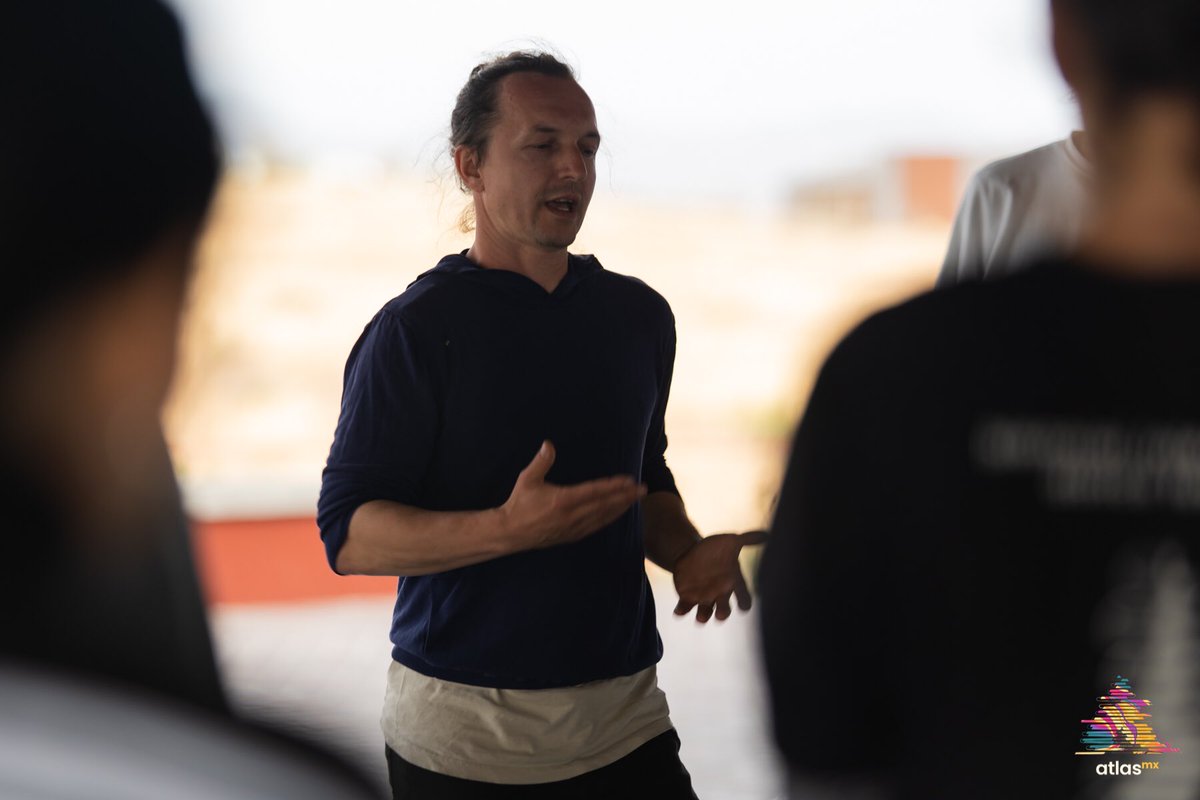 AtlasMxFestival's tweet photo. PETER JASKO ! @FrancisCordovAZ
ATLAS 2023βοΈ
#AtlasMexicoDanceFestival
#FEELATLAS
_______________________
#danza #danzacontemporanea #dance #contemporarydance
#AtlasMexicoFestival https://t.co/beSRPlNM54