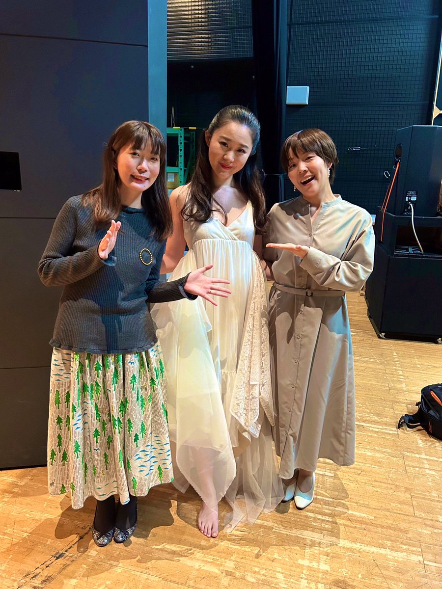 hinako_t_u's tweet photo. 昨日のアンサンブルフリーJAPAN さん第2回演奏会、お越し頂きました皆さま、関係者の皆さま、ありがとうございました！

タイトルが決まっていなかった私の新作���名前は
メゾソプラノと弦楽のための
「生い立つ日に」
になりました！(本当の本当にアフタートーク中に決めました😊) https://t.co/ubv8rvSYvg