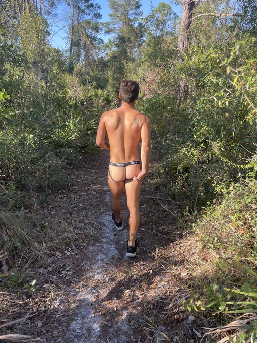 RT if you like being outdoors 🌿🍃 https://t.co/BTOcqBoKO1