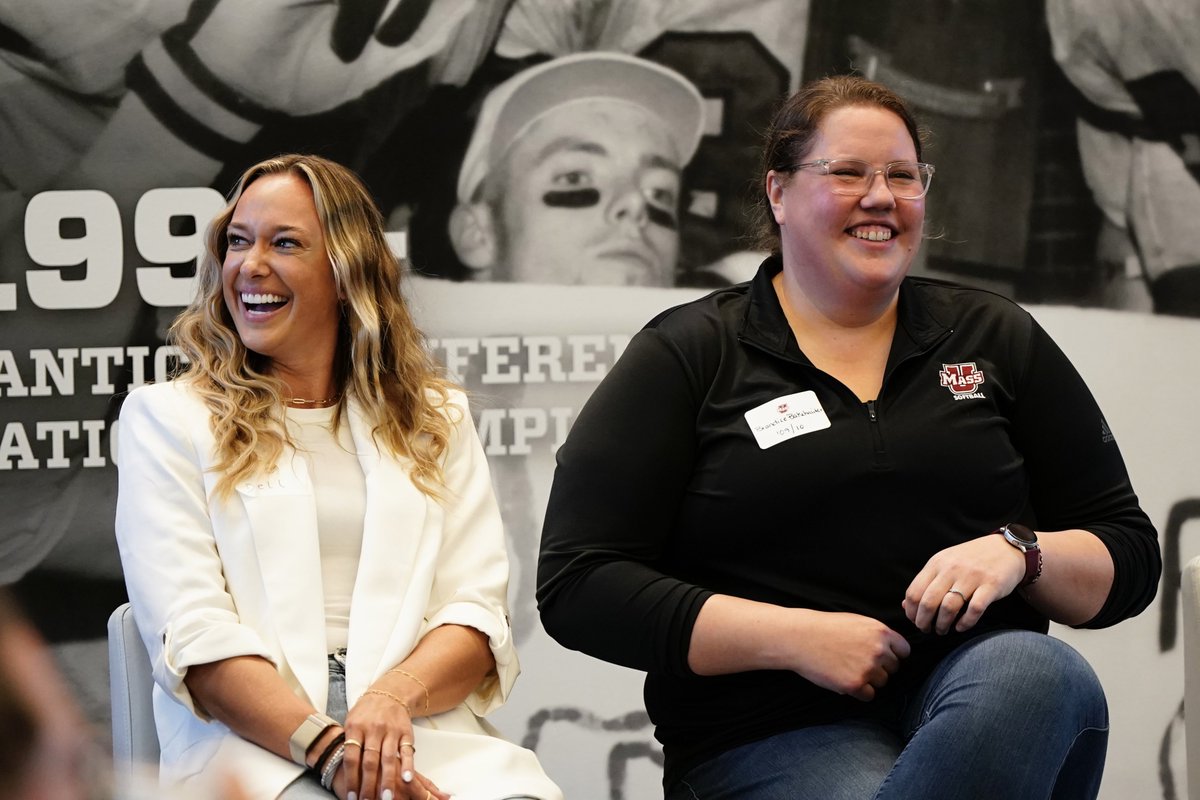 UMassSoftball's tweet photo. Kicking off our #Flagship50 Alumni Panel!
#Flagship 🚩 https://t.co/Ohay8I5Bx8