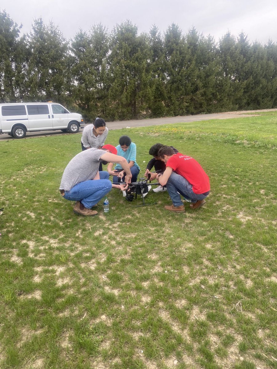 SamiKhanal's tweet photo. We had a beautiful afternoon for hands-on drone flight training# ASM 5560# FABE#Waterman farm#CFAES https://t.co/M7e3Aic9of