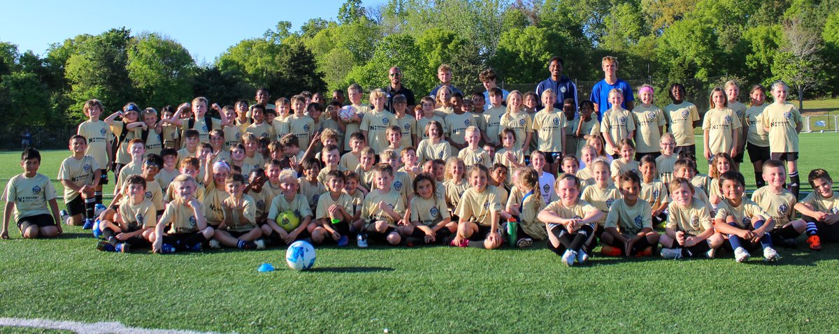 independence_sc's tweet photo. @Independence + Youth Academy = FUN FUN FUN
Thank you Charlotte Independence for taking the time to visit our players at Manchester Meadows ๐ #youth #soccer #development #provisit #community #communitysoccer #oneclub #thankyou #culturecounts #theindependenceway https://t.co/KUYY8udIRY