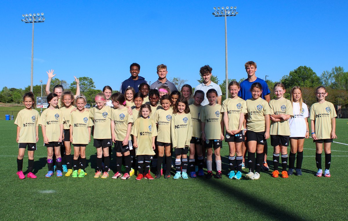 independence_sc's tweet photo. @Independence + Youth Academy = FUN FUN FUN
Thank you Charlotte Independence for taking the time to visit our players at Manchester Meadows ๐ #youth #soccer #development #provisit #community #communitysoccer #oneclub #thankyou #culturecounts #theindependenceway https://t.co/KUYY8udIRY