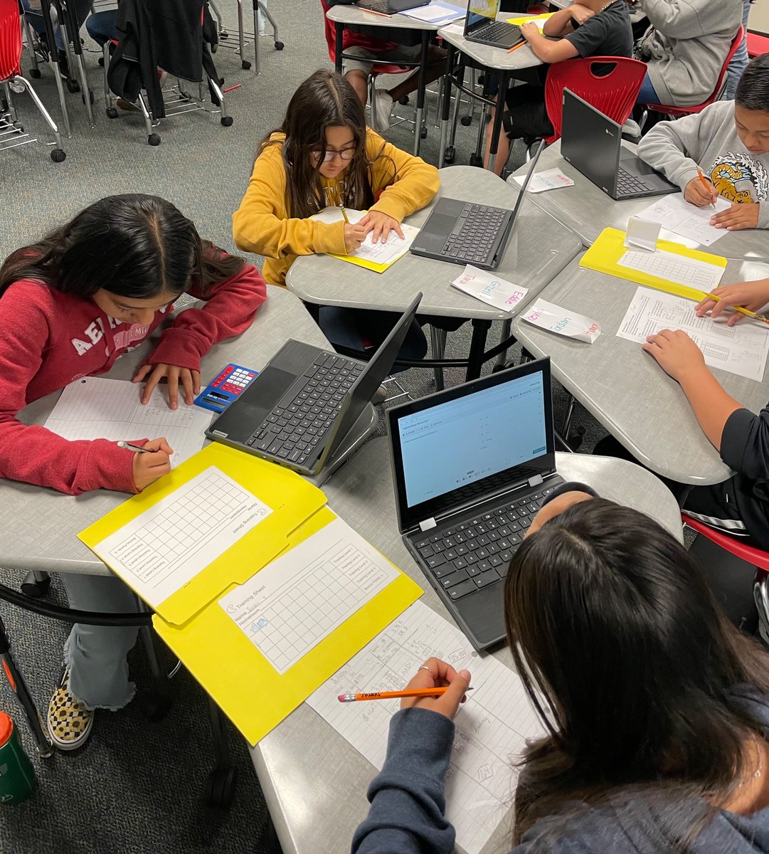 Mrs. Domec tweet media