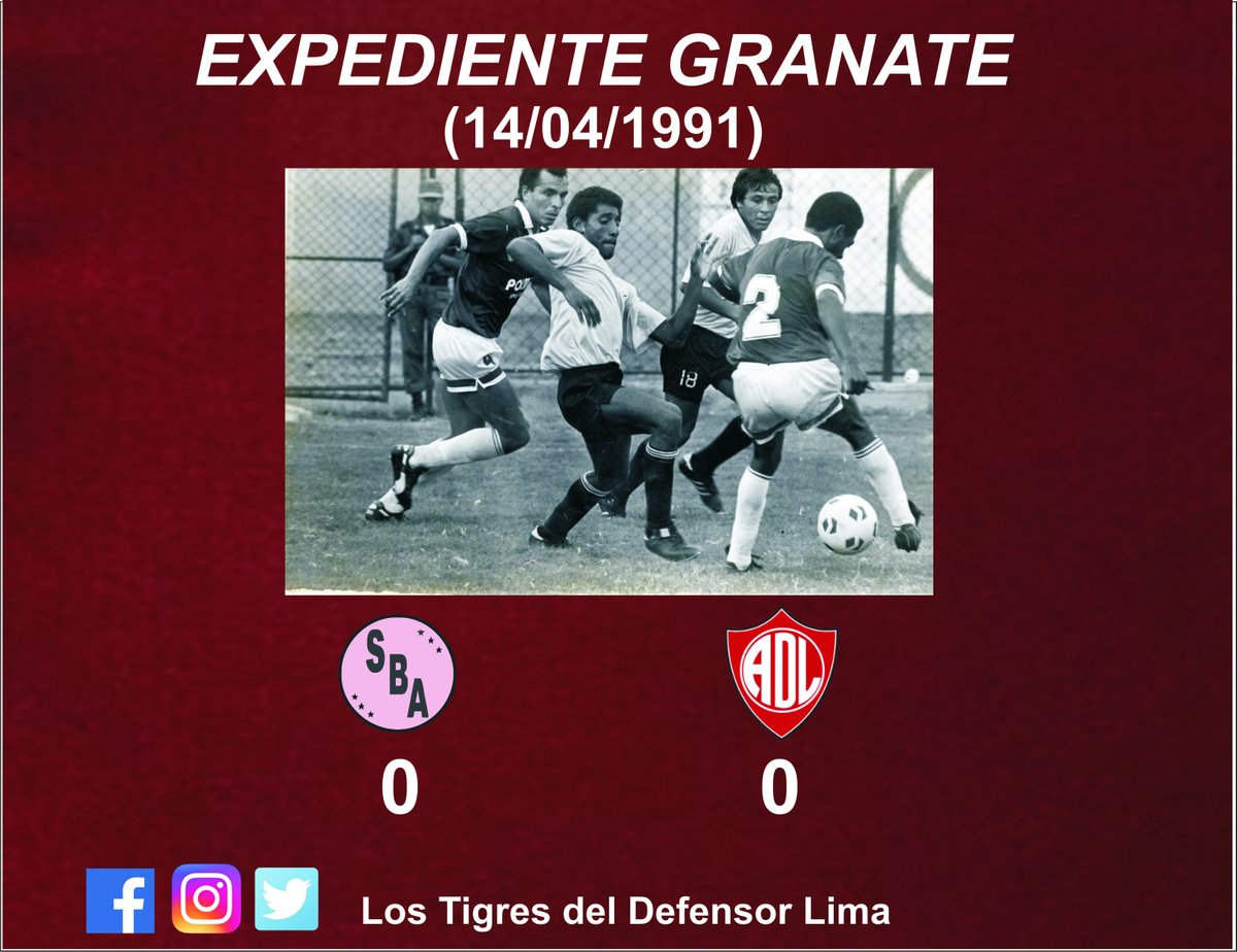 tigresdeflima's tweet photo. EXPEDIENTE GRANATE 📇
Domingo 14 de Abril de 1991 ⏱️
Cuarta Fecha del Torneo Regional Metropolitano 🗓️
Estadio Lolo Fernández 🏟️
SPORT BOYS 0 DEFENSOR LIMA 0
Foto 📸 Enrique Peña y Freddy van a la marca de los rosados Germán Carty y Ramón Anchisi
#DefensorLima #Breña #SportBoys https://t.co/J0jHmtGioW