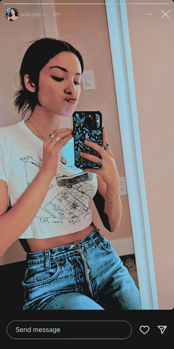 draftednotes's tweet image. ͏ 📍 behind the cameras

   ˗ˏˋ ´ˎ˗  ݁  𝐈𝐍𝐒𝐓𝐀𝐆𝐑𝐀𝐌  𝐒𝐓𝐎𝐑𝐘  ｡˚   ֢ 
             @𝚕𝚊𝚗𝚊𝚙𝚎𝚗𝚎𝚕𝚘𝚙𝚎 • 𝟷 𝚖𝚒𝚗 𝚊𝚐𝚘

                  out of my comfort zone, 
                  but let’s see how this goes.

          ──────────────

ㅤ