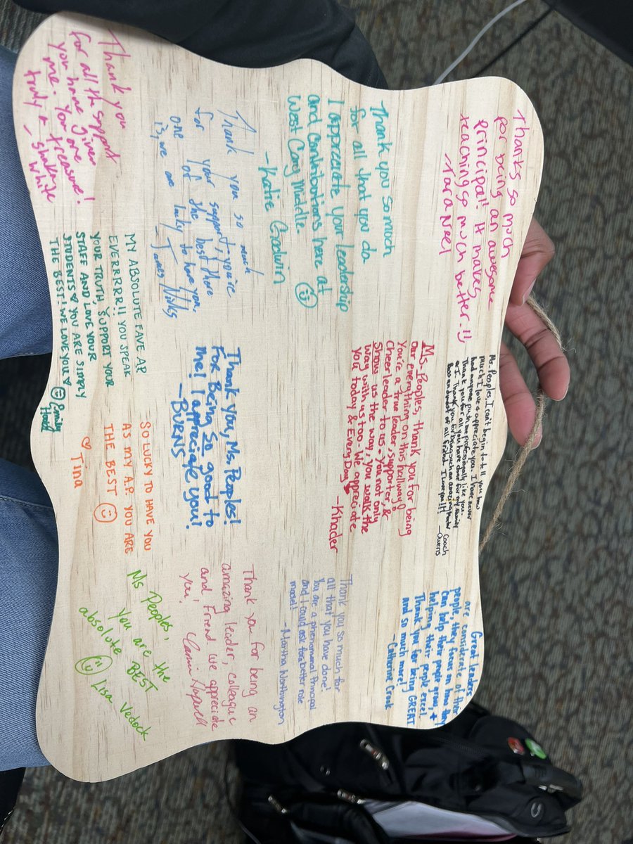 wcmsAPpeoples's tweet image. Thank you to my amazing 8th grade team (missing a few) for the words of affirmation and thoughtful gifts to celebrate #APweek23 

Grateful for the opportunity to work alongside them, lean on &amp;amp; push each other to become better daily✨
#wcmsmakeithappen2023 #8thgradeunited