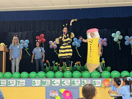 SilverBluffElem's tweet photo. SBE is in Full Bloom for Testing 🌸✏️🐝 #SBEStrong https://t.co/zFPQY8d4RG