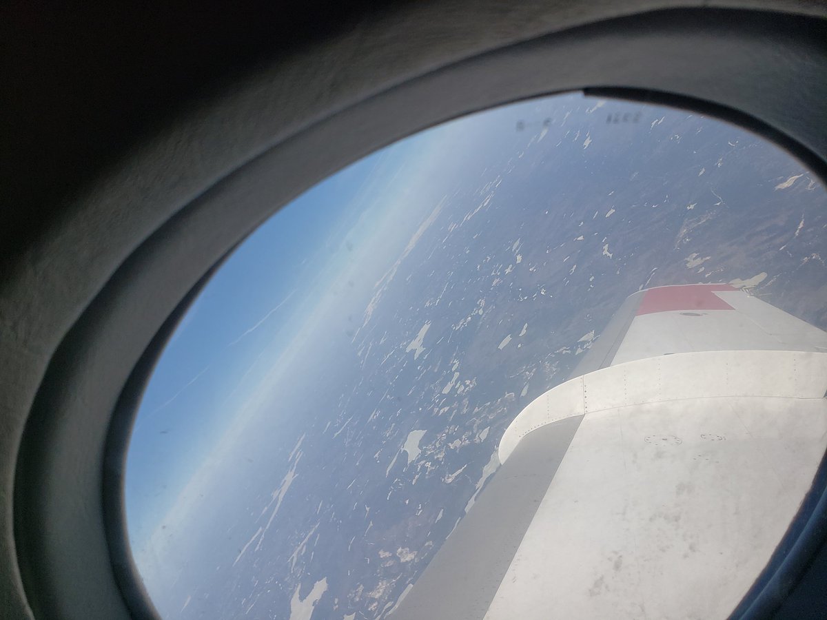 casey_stedman's tweet photo. Did a thing today- 40° nose up. #avgeek #aircrewlife #sendmetospace https://t.co/1EqptimGxl