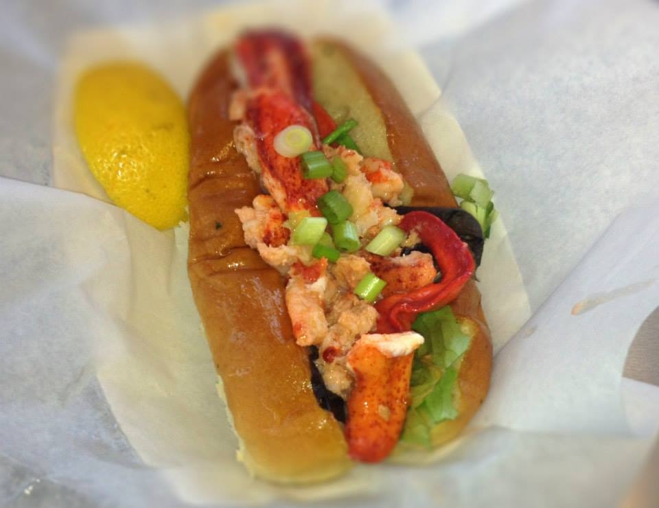 This Saturday *ONLY*, we've got lots of tasty options to please the whole fam! 🙌 Bring your appetite to The Flea Off Market at Highland Community Ministries! 😋💛

4/15 11a-6p

🍗: Chic-La-Lou Food Truck
🥙: Chef Maria's
🍜: All Thai'd Up
🦞: Longshot Lobsta