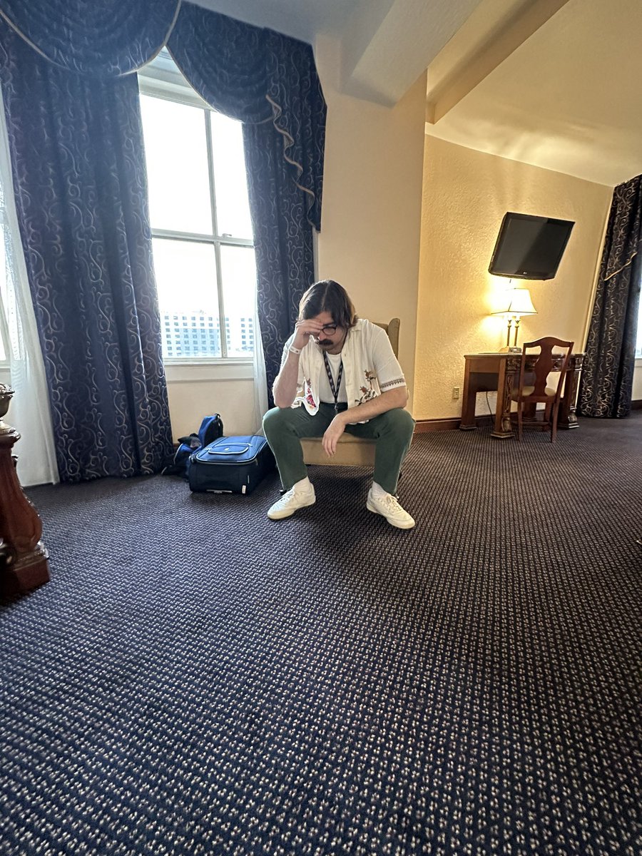 eddyburback's tweet photo. about to watch my friends box people tomorrow

caring about them is much more difficult than actually being in one of the fights

in a way, i’m the real champion. 

✌🏻❤️ - E https://t.co/VwmAdi0W1X