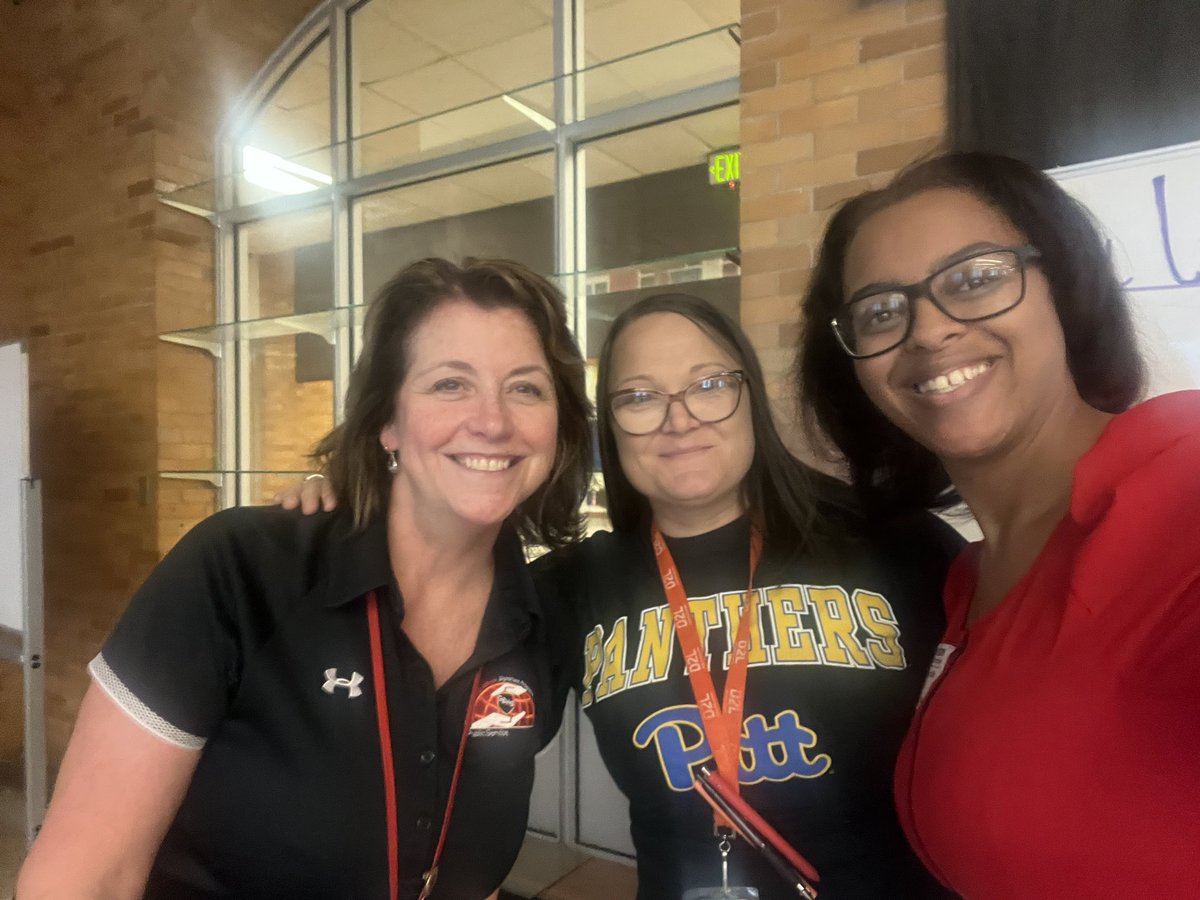 Mrs.Wais'EnglishCorner tweet media