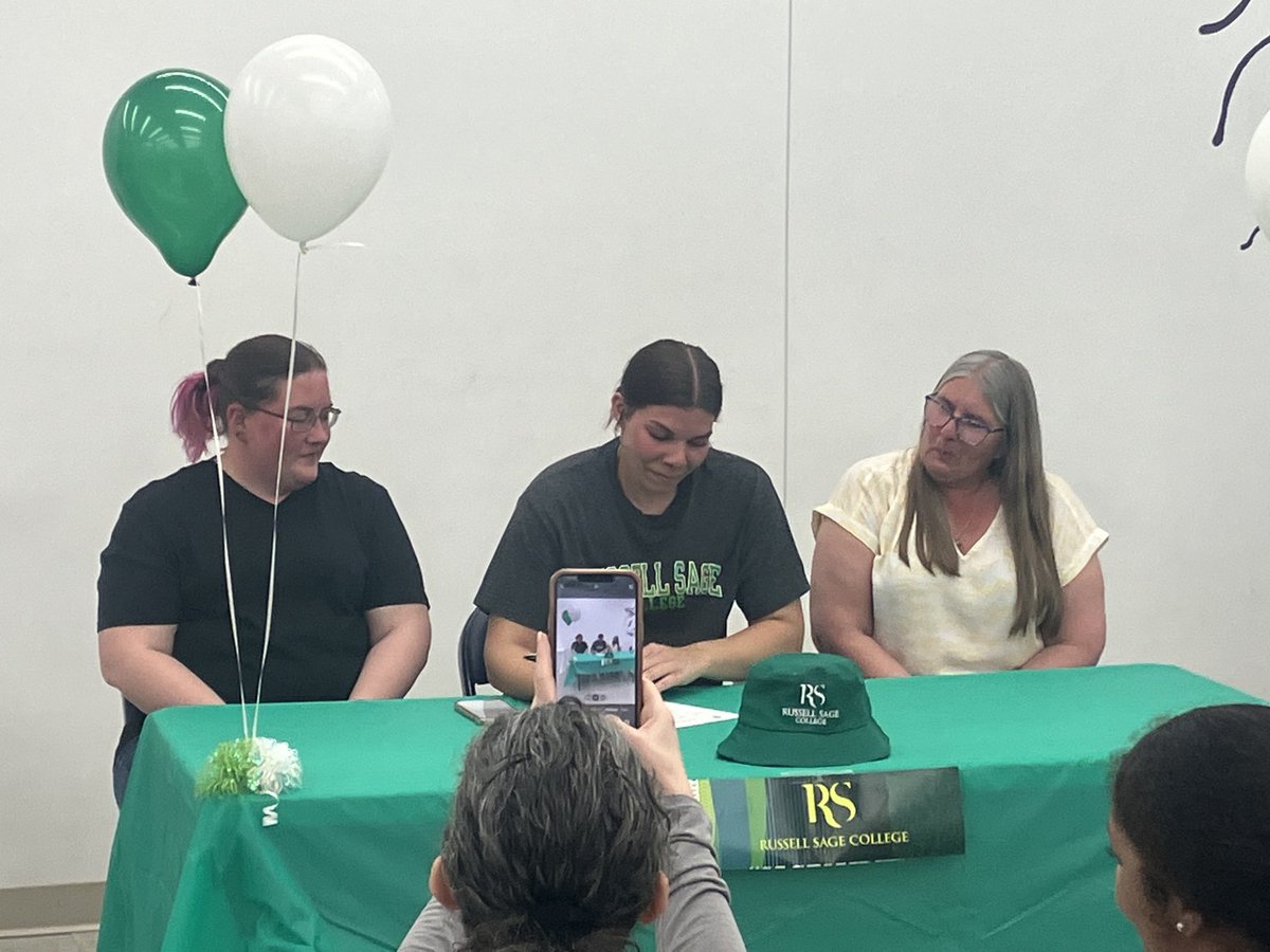 USCSD_Wolves's tweet photo. Three Lady Wolves basketball players make their college commitments. https://t.co/RgDG0H0oYj