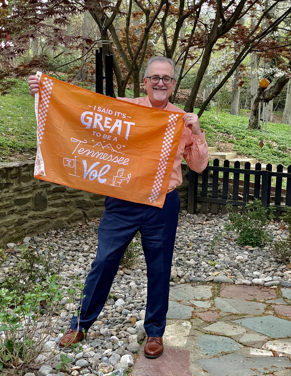 It’s great to be a Tennessee Vol because you become a member of an amazing Big Orange alumni network where Rocky Top forever resonates! Welcome to the Volunteer Family, #NewVols. @ut_admissions @tennalum @utknoxville #NewVolDay @JordanKudisch 🍊#VFL 🧡