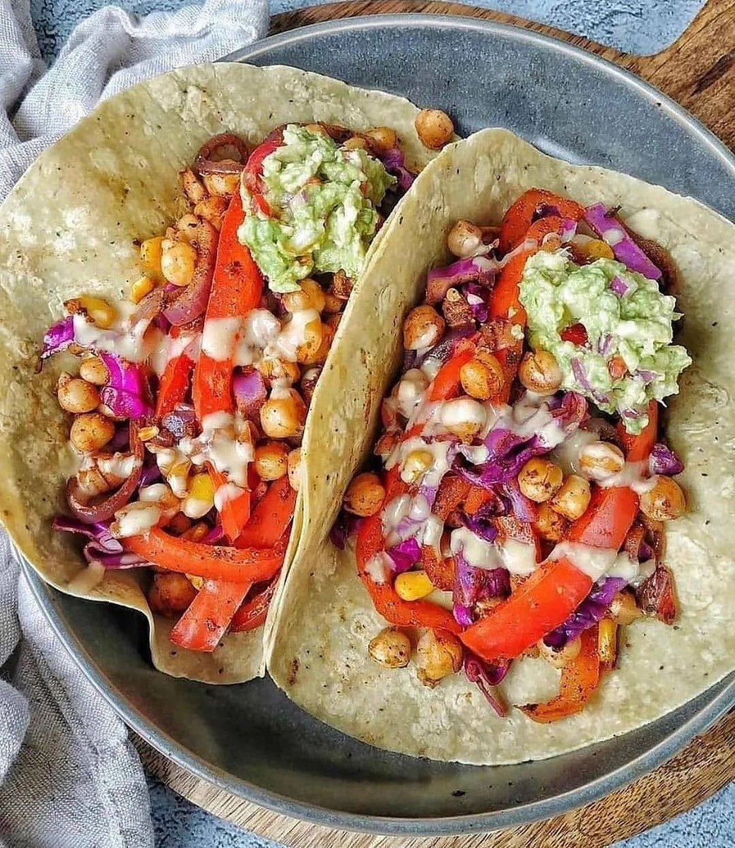 LetsEatRich1's tweet photo. Chickpea &amp; Veggie Fajita Wraps 🌿 https://t.co/gFkQjMLfmO