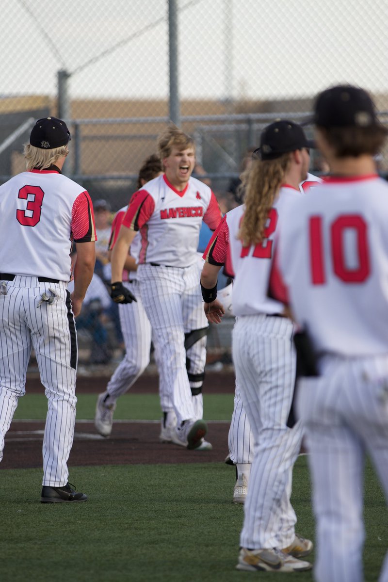 <a href="/YoungdahlLuke/">Luke Youngdahl</a> with a 3 run 💣