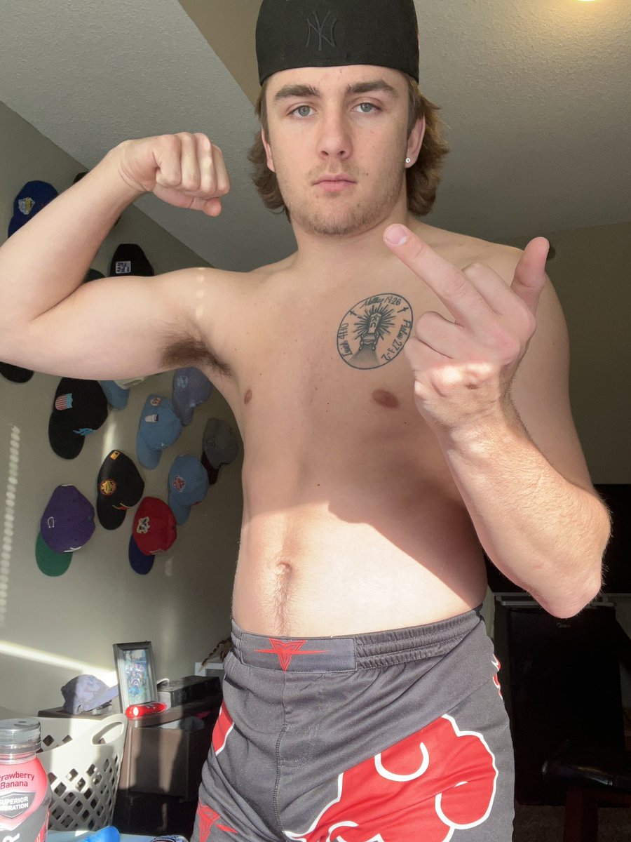 MasterZeus02's tweet photo. wheel spins, teamviewer, gear sales, skype, dm, customs. im doing it all tonight. get tf at me

#oink4me 

@RT4Masters @master_updates @BestFootMasters @MasterJockPromo @RT4Kings  @rt4dom @rtfootmaster @varsityjox @rt_feet @FOOTMASTERSRT @obedientgaysub @RT4Masters @promoslaveRTT https://t.co/hZndD0B24x