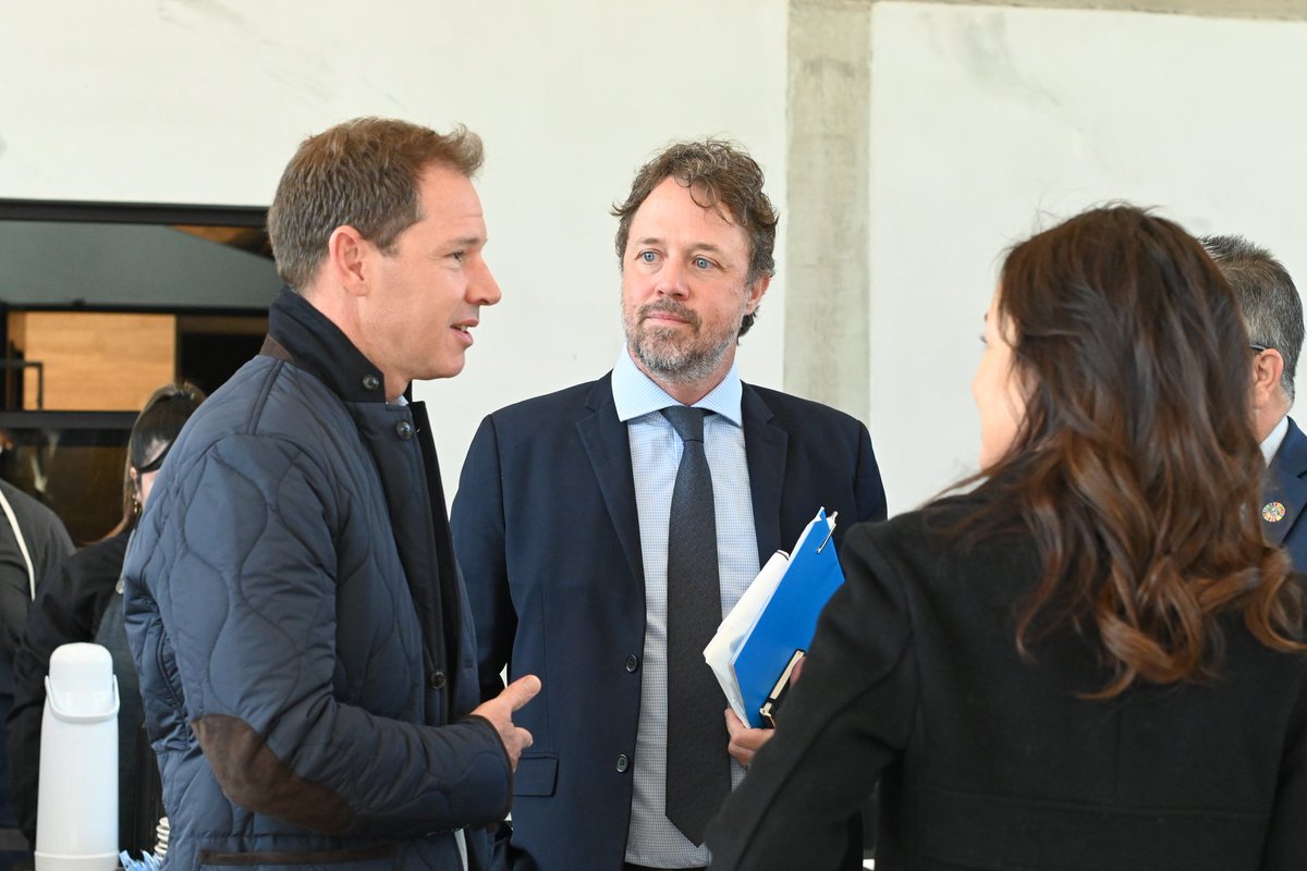 Con la presencia del Presidente  <a href="/JorgeBrito/">Jorge Brito</a>, la Presidenta de <a href="/FundacionRiver/">Fundación River</a> Clara D'Onofrio y el Representante del PNUD Claudio Tomasi, se presentó el informe de las Naciones Unidas para el Desarrollo sobre los logros del programa Valores a la Cancha ➡️ bit.ly/43wUSIL