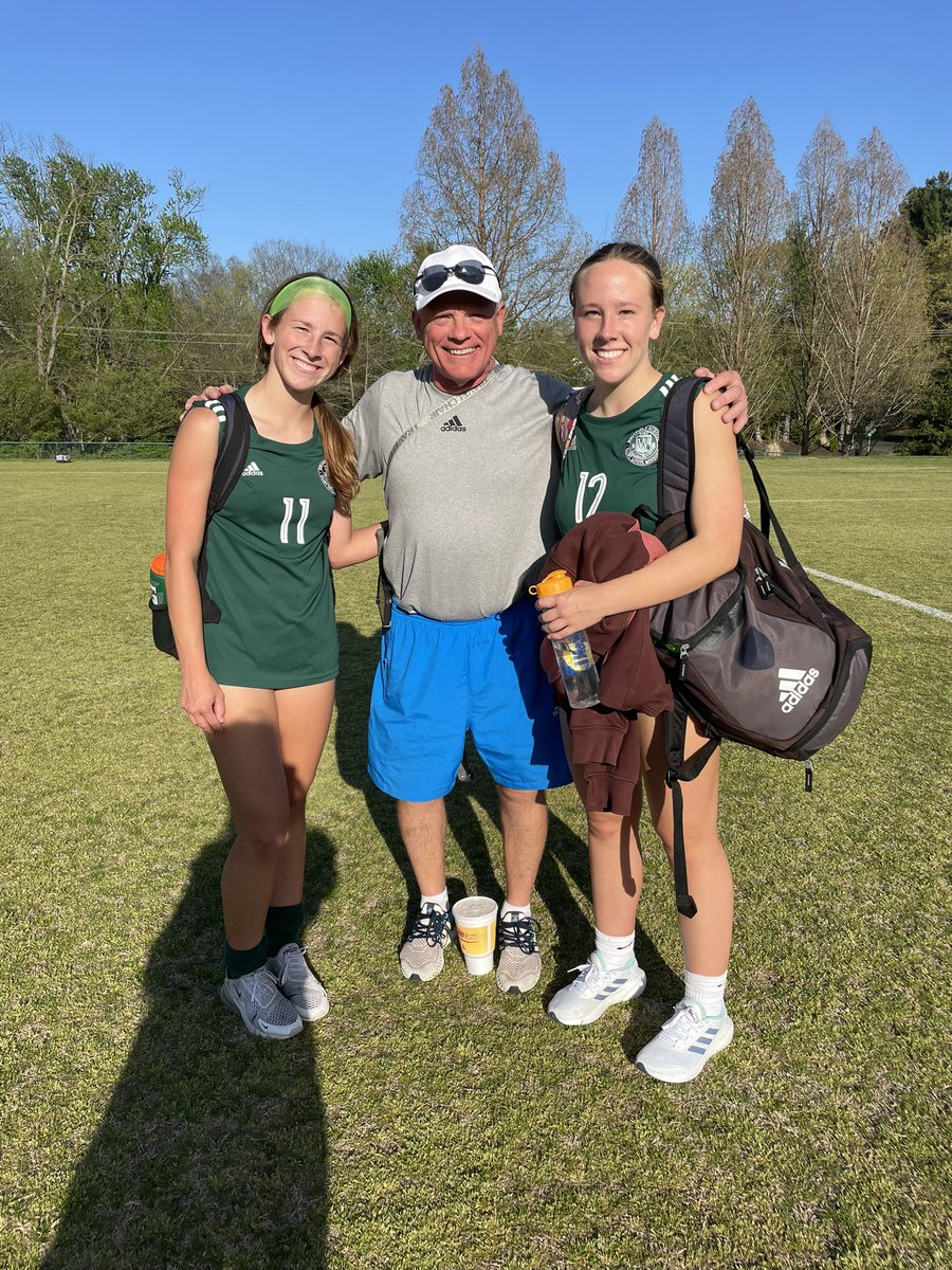 JBMarineThunder's tweet photo. Thanks Coach Kaiser for popping by our game! @ella_rogan @rogan_perry https://t.co/ExWygLJbmU
