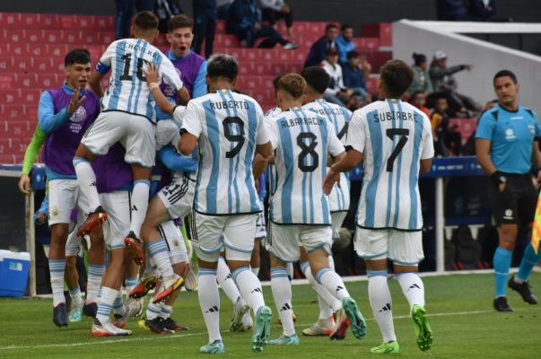 Sudamericano Sub17: Argentina volvió a ganar y festejó con ‘Vinotinto’ 
freddysports.com.ar/index.php/2023… 
@CONMEBOL #SudamericanoSub17  #hexagonalfinal #2dafecha @afa 2 - @FVF_Oficial 1 / @argentina 2 - @SeleVinotinto 1