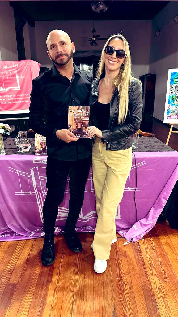 Me despido de Buenos Aires yendo a ver la presentación de “El libro de Christian”.  Habla de las oscuridades a las que te lleva la droga y de como superó esos momentos fuertes . Se los recomiendo para entender y/o recomendar a algun familiar que este en un proceso similar.