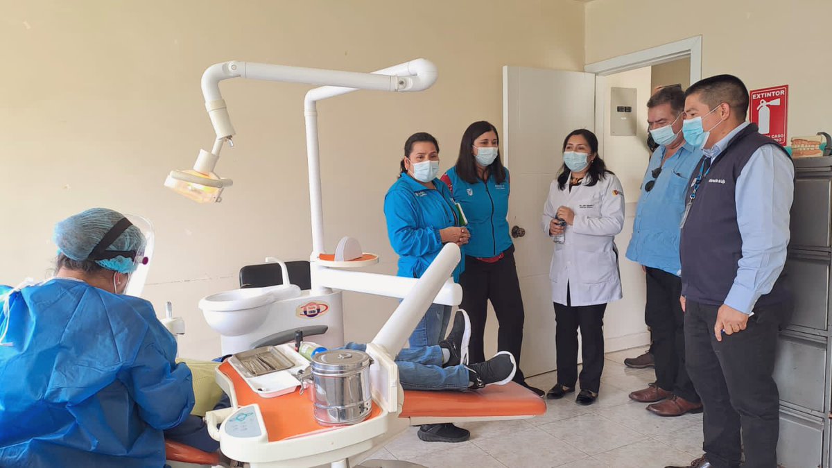 Viceministra de Atención Integral, Carmen Guerrero, coordinadora <a href="/Salud_CZ7/">Coordinación Zonal 7-SALUD 🇪🇨</a>, <a href="/IsabelCuevaOrt1/">Isabel Cueva Ortega</a> y el gobernador <a href="/FredyBravoB/">Fredy Bravo</a> recorrieron el centro de salud #Gonzanamá, que brinda atención en medicina general, familiar, odontología y farmacia a 4.070 habitantes. #CruzadaPorLaSalud