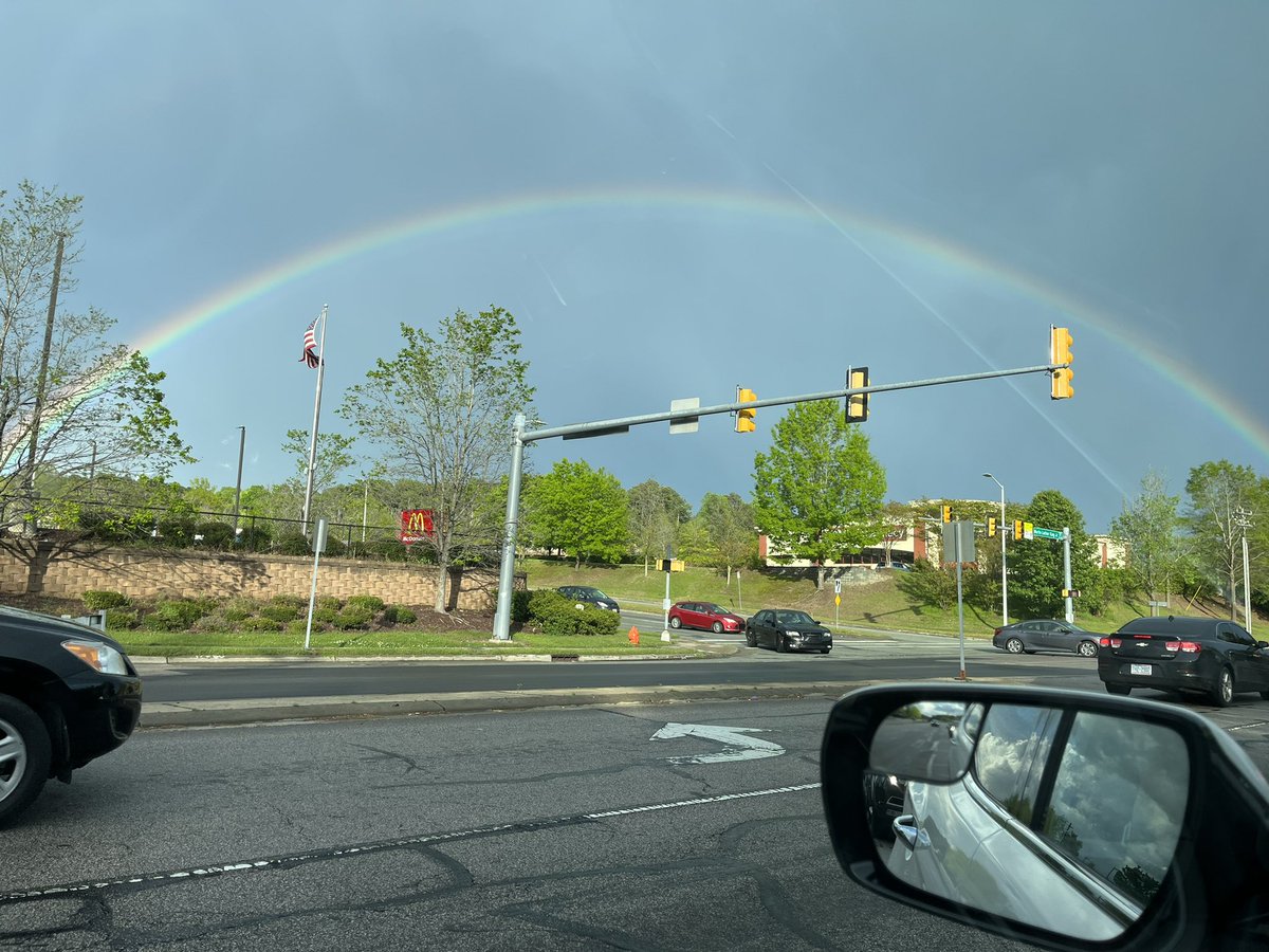 DrKatieMartucci's tweet image. 🌦🌈💦☔️
Huge rainbow in Durham this afternoon to conclude the #usasp2023 meeting!

🤗Thanks everyone for visiting Duke!

See you at the next @US_ASP annual meeting in Seattle!