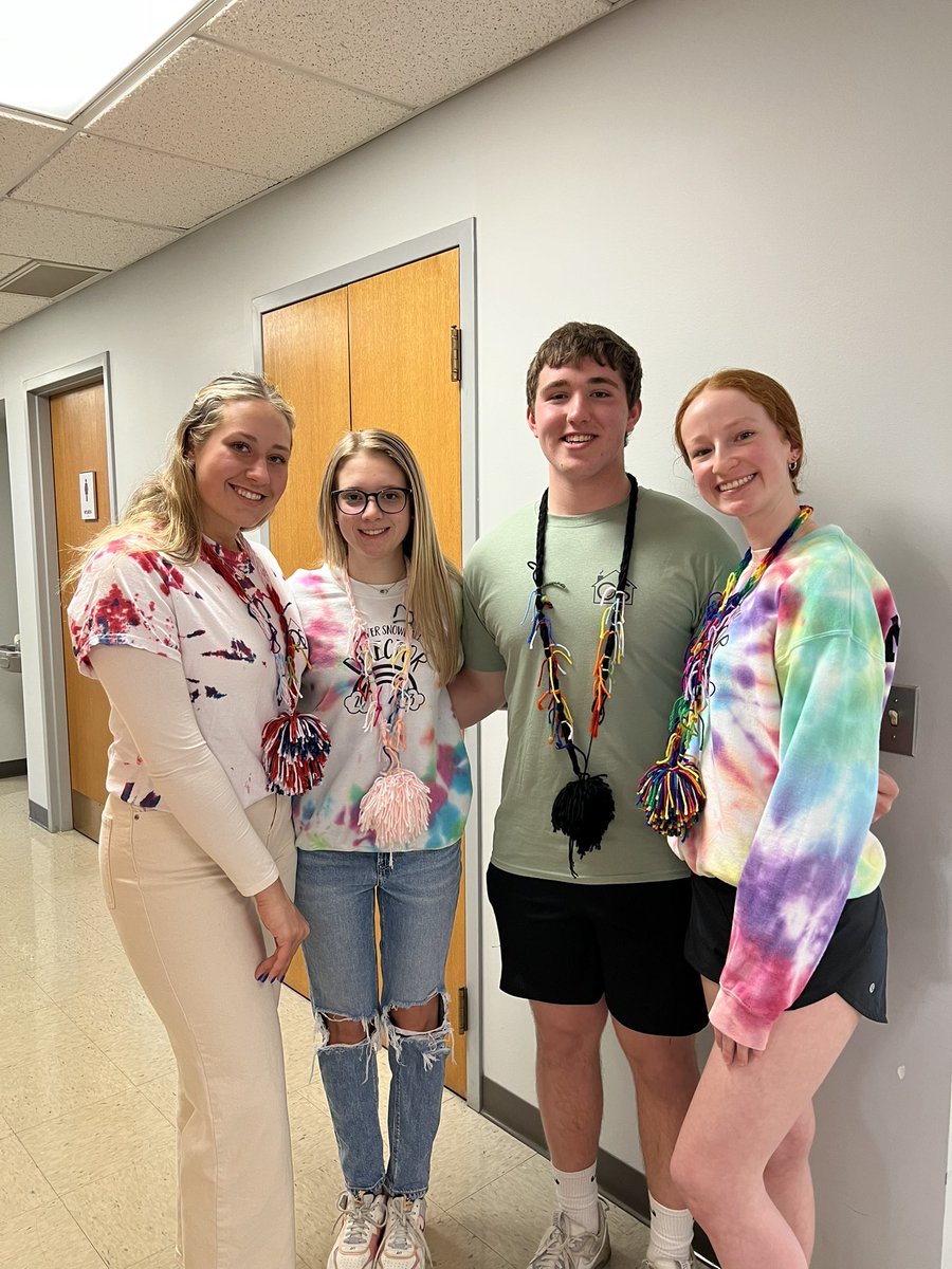 SAPatDGN's tweet photo. It’s been a celebratory week for Snowball! At Monday’s board meeting students shared how OS shaped them &amp; their HS experience. Today we learned from other chapters at the @OperSnowball Showcase and celebrated Mr Leslie receiving the OS Adult Excellence Award! #wearedgn #dgspride https://t.co/lzysUFJDME