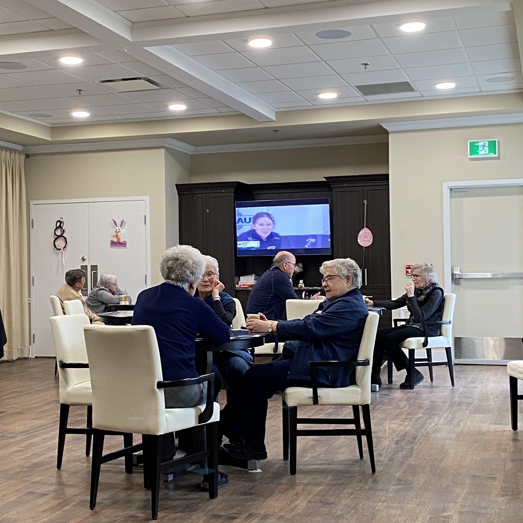 trinitymanor's tweet photo. Thank you @StJohnSask and Jigsaw for brining comfort, joy, and companionship while we watch curling!
#therapydog #seniorliving #yqr #pawsitive

We know your pets are family, and they are welcome at Trinity Manor.
https://t.co/wztOHNPAYI https://t.co/7oB1taQFPr