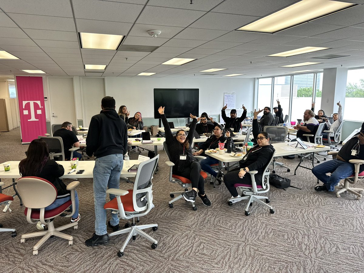 mjalfaro0220's tweet photo. First week of training done for our Metro MEs which are now Magenta MEs! It truly has been an amazing experience thank you! https://t.co/cyj1qL71GD