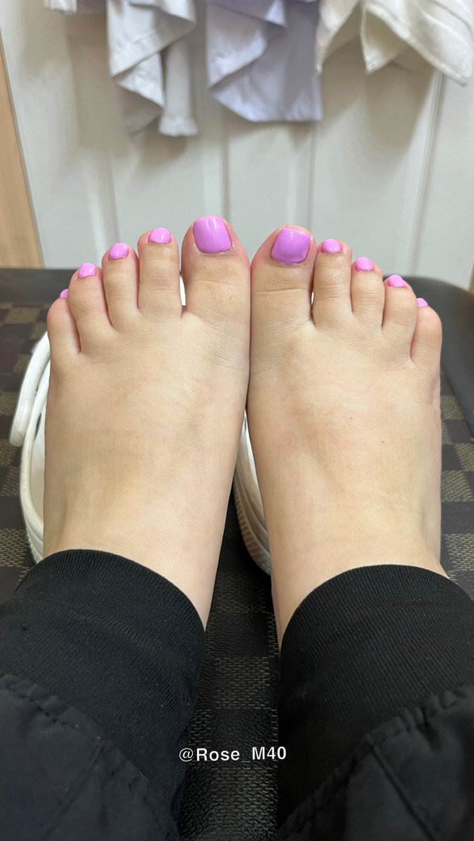 Rose_M40's tweet photo. New color🥰
Foot freaks bow down and kiss on goddess pretty feet

Reimburse me $70 
Payment methods linked in bio

Findom finsub paypig HumanAtm beta footslave footfetish soles latinafeet footworship toes https://t.co/ufX8DF9TjY