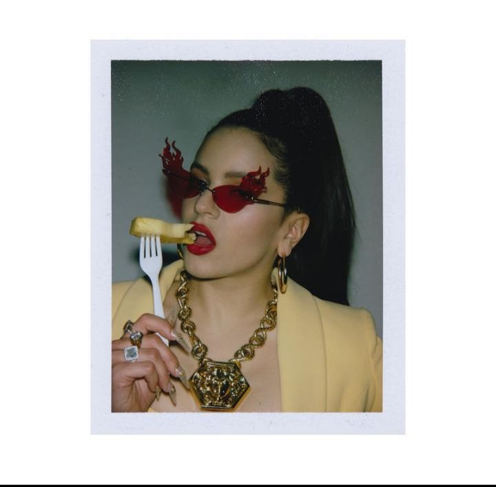 rosaliaspics's tweet photo. rosalía for stillz. https://t.co/THMFRSiWeC