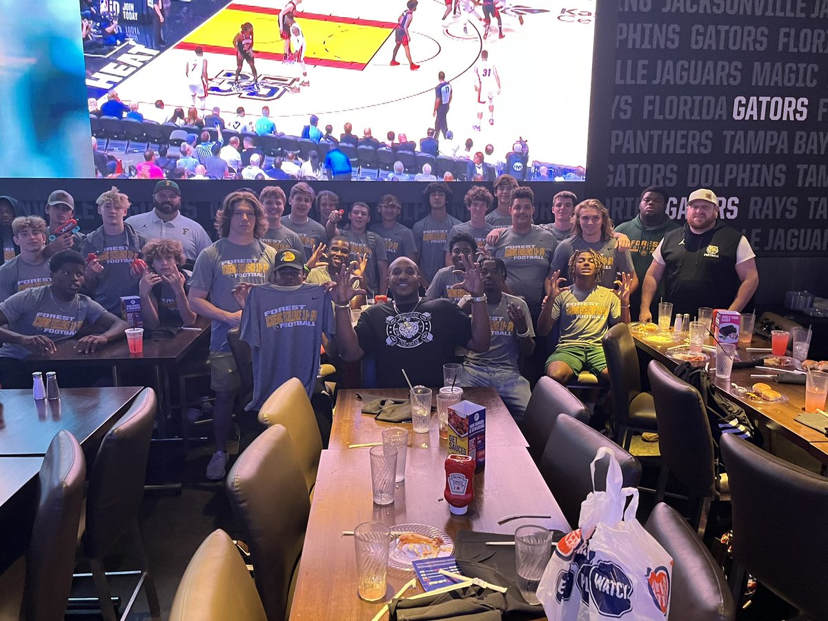 Celebrating Academic Excellence with some of our @ocalaforestfb players tonight <a href="/DaveandBusters/">Dave & Buster's</a> in Gainesville! 3.0+ <a href="/FHS_WildcatLife/">Forest High School</a> <a href="/FHS_Athletics1/">FHS Wildcat Athletics</a> <a href="/fhs_wcat/">@fhs_wcat</a> <a href="/OcalaPreps/">Ocala Preps</a> shoutout to <a href="/_CoachJames/">Coach James</a> from <a href="/GatorsFB/">Florida Gators Football</a> for coming through &amp; @Spencer_BSN for hanging with us.