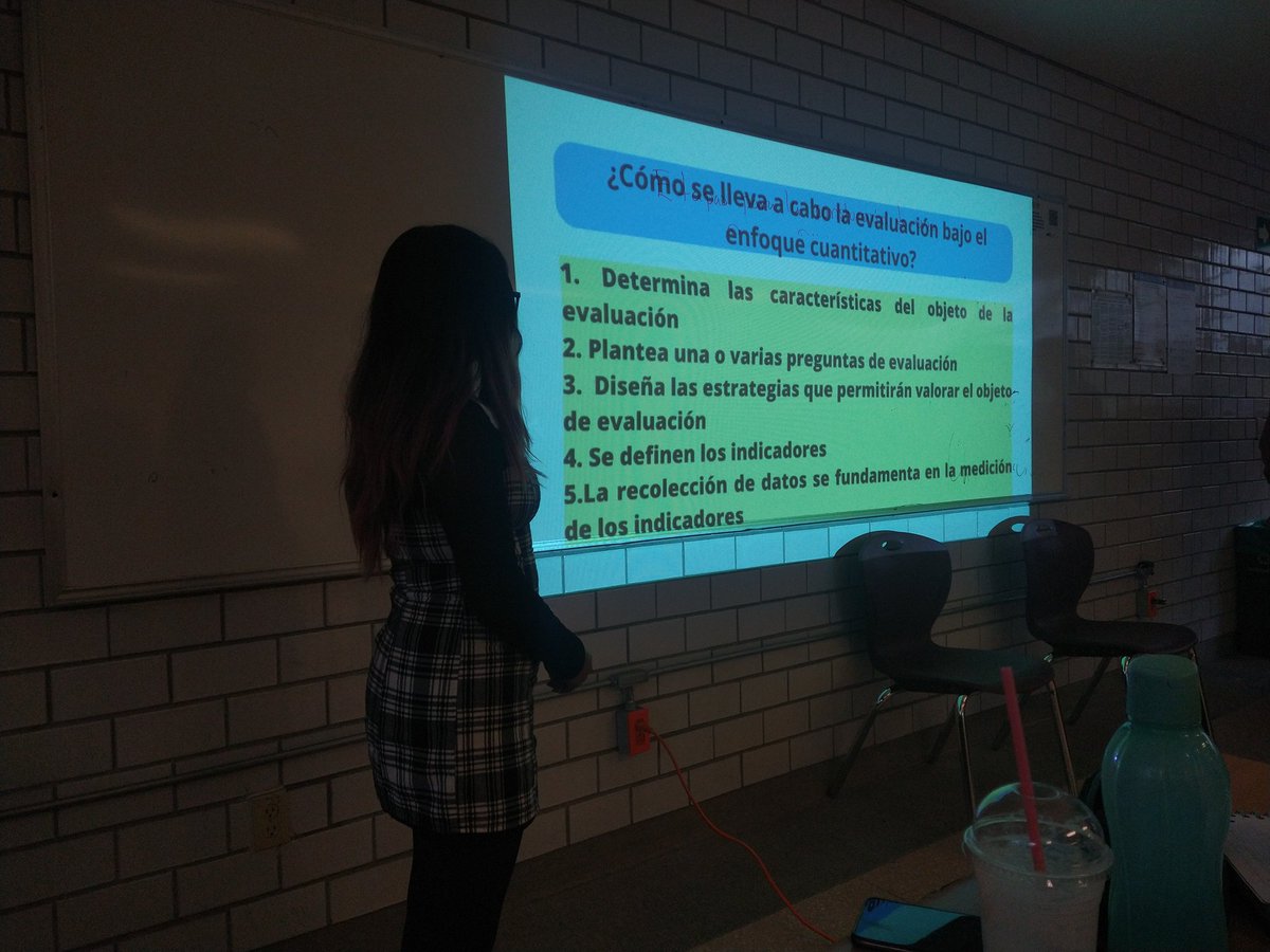JampinRoldan's tweet photo. #evps23 expo cuantitativa https://t.co/AiQHs6Oqe1