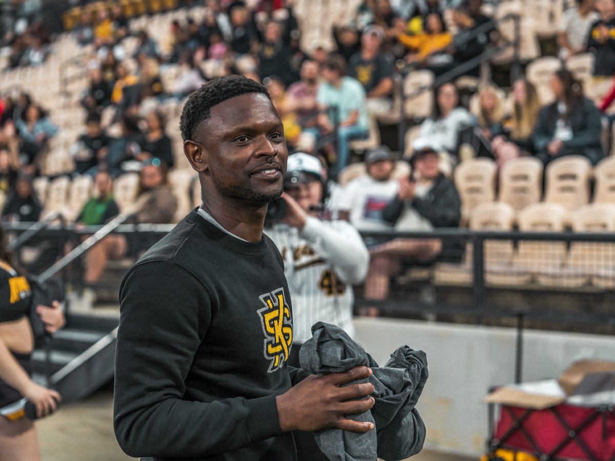 Thanks for coming by and welcome to Kennesaw State, <a href="/AntoinePettway/">Antoine Pettway</a> 👋

#GoldStandard | #EAT
