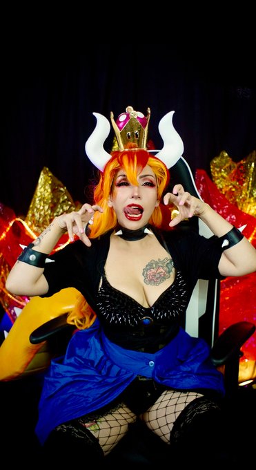 Do you want to see how this little cat meows? I'll be waiting for you on my OnlyFans right now! https://t<a href="/tag/selfie"class="tags"><span>#selfie</span></a><a href="/tag/cosplay"class="tags"><span>#cosplay</span></a>